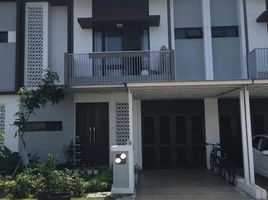 4 Kamar Vila for sale in Husein Sastranegara International Airport, Andir, Sumurbandung