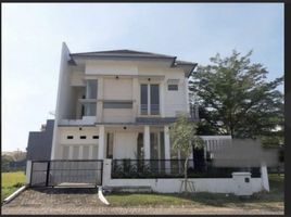 4 Habitación Villa en venta en Lakarsantri, East Jawa, Lakarsantri