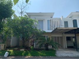 4 Bedroom House for sale in Kenjeran, Surabaya, Kenjeran