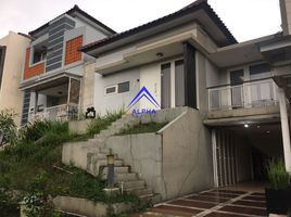 2 Kamar Vila for sale in Husein Sastranegara International Airport, Andir, Sumurbandung