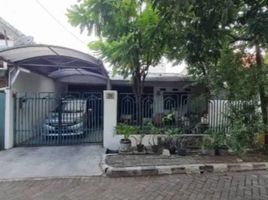 4 Bedroom House for sale in Dukuhpakis, Surabaya, Dukuhpakis