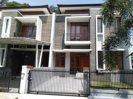 2 Kamar Vila for sale in Geger, Madiun, Geger