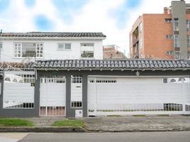 3 Bedroom Villa for sale in Templo Bogotá Colombia, Bogota, Bogota