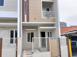 4 Bedroom House for sale in East Jawa, Sukolilo, Surabaya, East Jawa