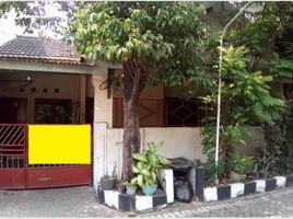 4 Schlafzimmer Haus zu verkaufen in Karangpilang, East Jawa, Karangpilang