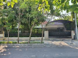 5 Bedroom House for sale in Gubeng, Surabaya, Gubeng