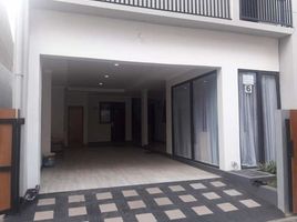 13 Kamar Rumah for sale in Margacinta, Bandung, Margacinta