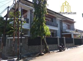 5 Bedroom House for sale in Bus Trans Metro Bandung, Regol, Regol