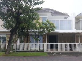 4 Habitación Villa en venta en Wiyung, East Jawa, Wiyung