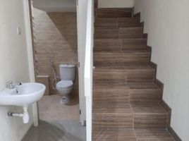 4 Habitación Villa en venta en Rungkut, East Jawa, Rungkut