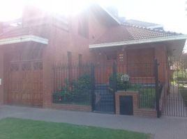 4 Bedroom Villa for sale in Quilmes, Buenos Aires, Quilmes