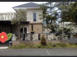 5 Habitación Villa en venta en Lakarsantri, East Jawa, Lakarsantri