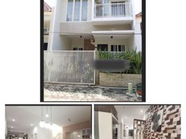 4 Habitación Villa en venta en Wiyung, East Jawa, Wiyung