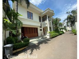 3 Bedroom Villa for sale in Medistra Hospital, Mampang Prapatan, Kebayoran Baru