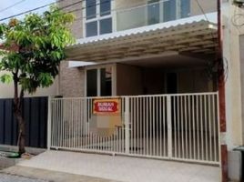 4 Schlafzimmer Villa zu verkaufen in Tambaksari, East Jawa, Tambaksari
