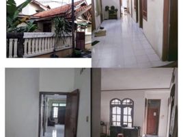 8 Schlafzimmer Villa zu verkaufen in Dukuhpakis, East Jawa, Dukuhpakis