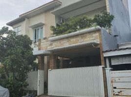 4 Bedroom House for sale in Gayungan, Surabaya, Gayungan