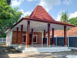 4 Bedroom House for sale in Seyegan, Sleman, Seyegan