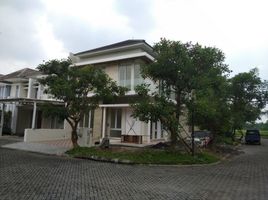 5 Bedroom House for sale in Wiyung, Surabaya, Wiyung