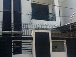 4 Bedroom House for sale in Kenjeran, Surabaya, Kenjeran