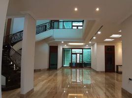 6 Bedroom House for sale in Dukuhpakis, Surabaya, Dukuhpakis