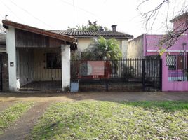 2 Bedroom House for sale in General Sarmiento, Buenos Aires, General Sarmiento