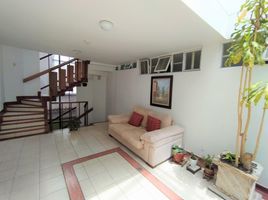 10 Bedroom Villa for sale in Cundinamarca, Bogota, Cundinamarca