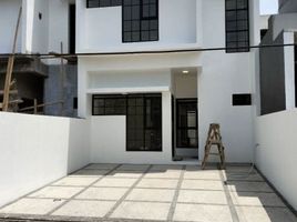 5 Bedroom House for sale in Husein Sastranegara International Airport, Andir, Sumurbandung