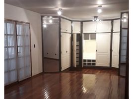 3 Bedroom House for sale in Paseo del Buen Pastor, Capital, Capital