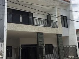 4 Habitación Villa en venta en Rungkut, East Jawa, Rungkut