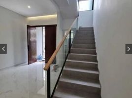 4 Habitación Villa en venta en Mulyorejo, East Jawa, Mulyorejo