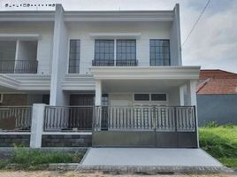 4 Bedroom House for sale in Kenjeran, Surabaya, Kenjeran