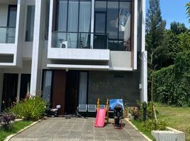 4 Bedroom House for sale in Kembangan, Jakarta Barat, Kembangan