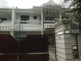  Vila for rent in Dukuhpakis, East Jawa, Dukuhpakis, Surabaya, East Jawa, Indonesia