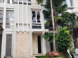 4 Schlafzimmer Villa zu verkaufen in Lakarsantri, East Jawa, Lakarsantri