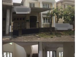 4 Habitación Villa en venta en Wiyung, East Jawa, Wiyung
