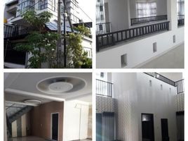 13 Habitación Casa en venta en Wiyung, East Jawa, Wiyung