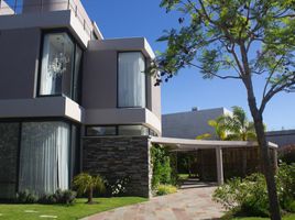 4 Bedroom House for sale in Tigre, Buenos Aires, Tigre