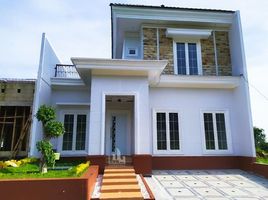 4 Bedroom House for sale in Pacet, Mojokerto, Pacet