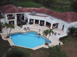 5 Bedroom Villa for sale in Bare Foot Park (Parque de los Pies Descalzos), Medellin, Medellin