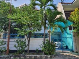 4 Kamar Rumah for sale in Wonocolo, Surabaya, Wonocolo