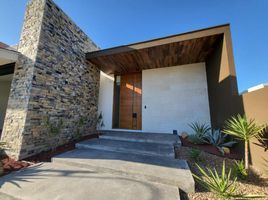 3 Bedroom House for sale in Monterrey Nuevo Leon, Monterrey