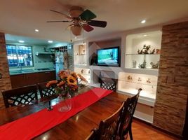 4 Bedroom Villa for sale in Chile, Puente Alto, Cordillera, Santiago, Chile