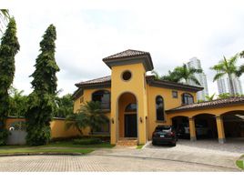 4 Bedroom House for sale in Parque Lefevre, Panama City, Parque Lefevre