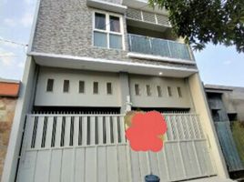 3 Habitación Villa en venta en Rungkut, East Jawa, Rungkut