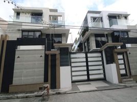 5 Bedroom House for sale in Gilmore LRT-2, Quezon City, Quezon City