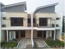 4 Bedroom House for sale in Ciledug, Tangerang, Ciledug