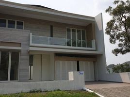 4 Habitación Villa en venta en Wiyung, East Jawa, Wiyung