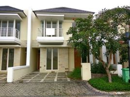 4 Habitación Villa en venta en Wiyung, East Jawa, Wiyung