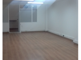 307 m² Office for rent in Salto Del Tequendama, Bogotá, Bogotá